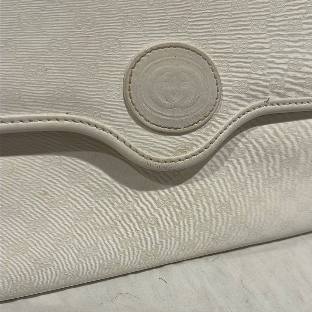GUCCI VINTAGE Elegant White Clutch Bag